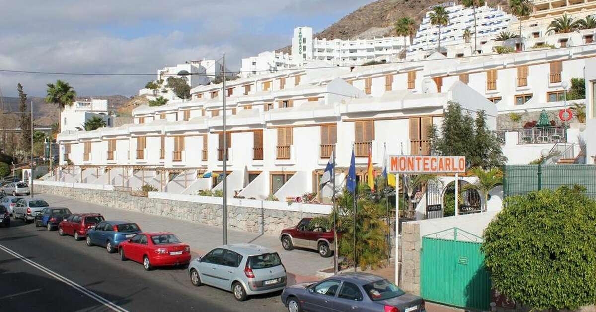 Een foto van de buitenkant van Montecarlo Appartementen