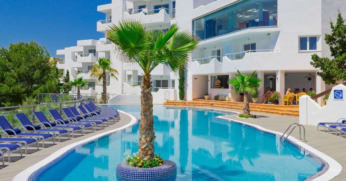 Een foto van een overzicht van MarSenses Natura Olea Hotel