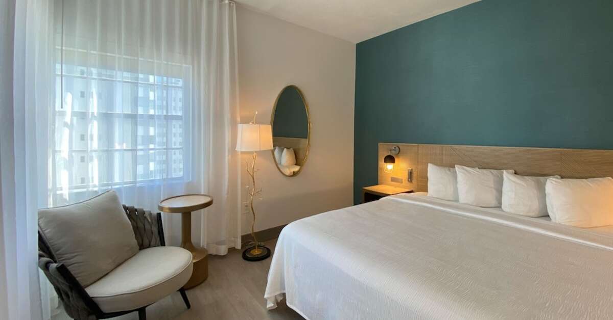 Een foto van Marseilles Hotel