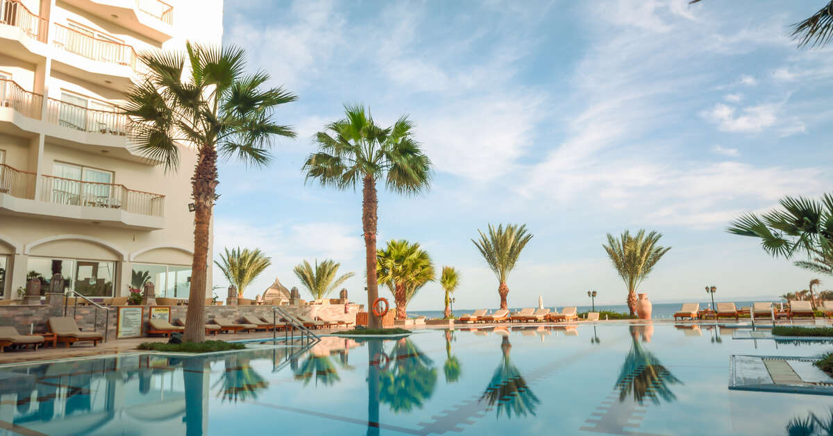 Een foto van het zwembad bij Royal Star Beach Resort