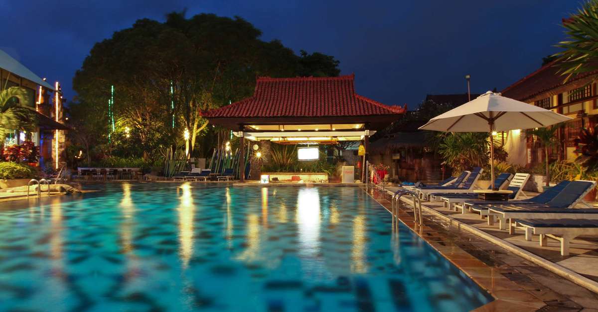 Een foto van het zwembad bij Grand Istana Rama Hotel