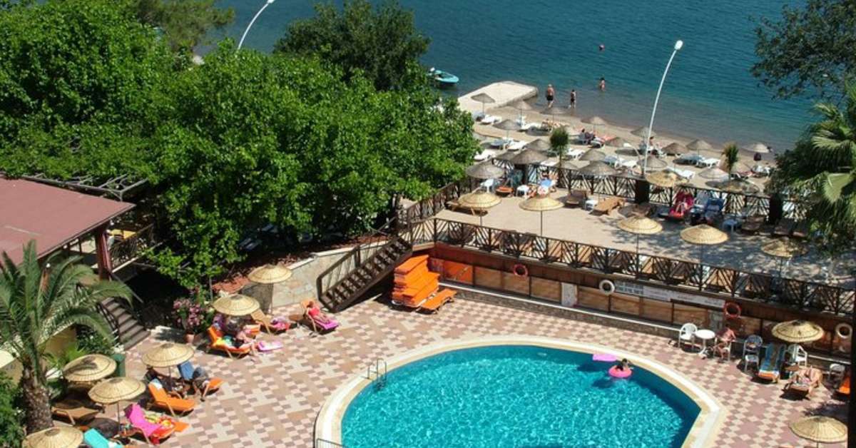 Een foto van het zwembad bij Gölmar Beach Hotel