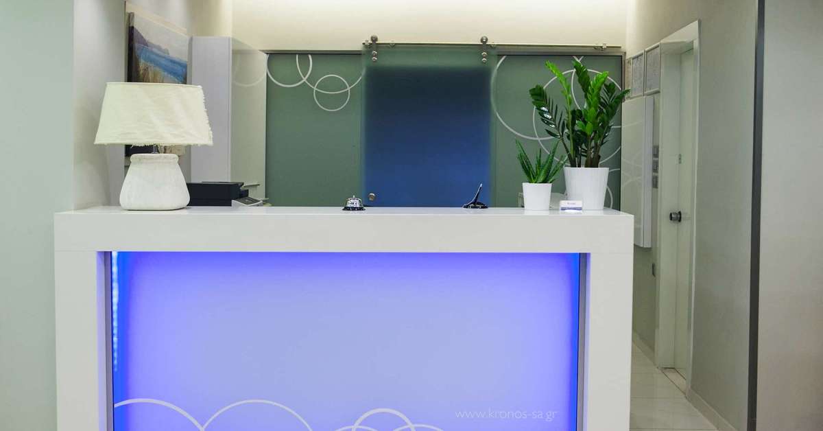 Een foto van het interieur van Kronos Hotel