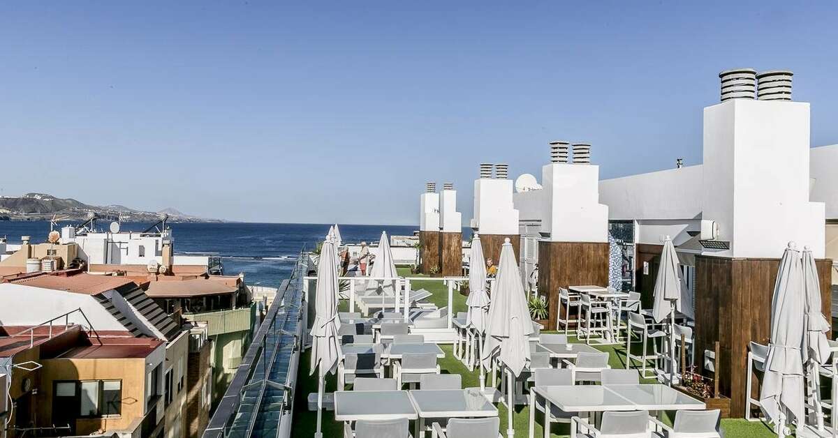 Een foto van het terras bij Exe Las Palmas