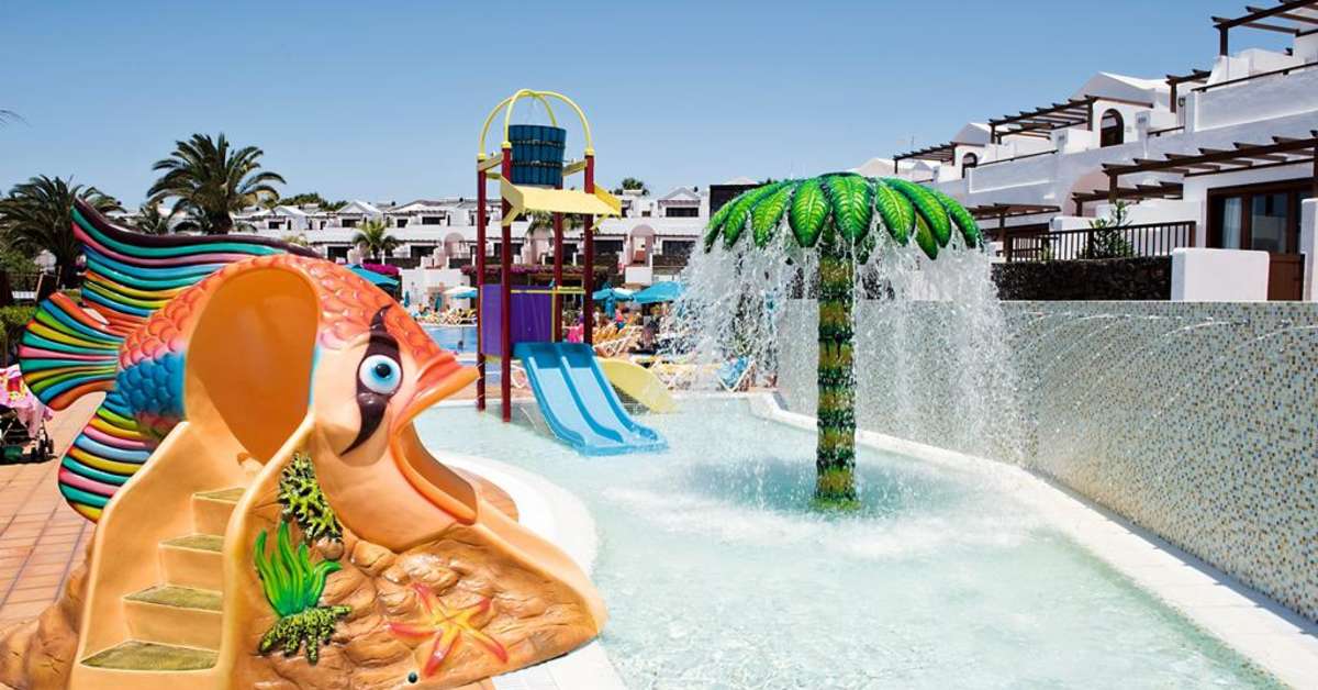 Een foto van het zwembad bij Flamingo Beach