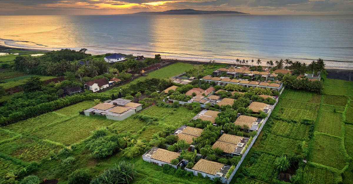 Een foto van The Royal Purnama