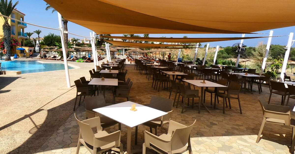 Een foto van het terras bij Malama Beach Holiday Village