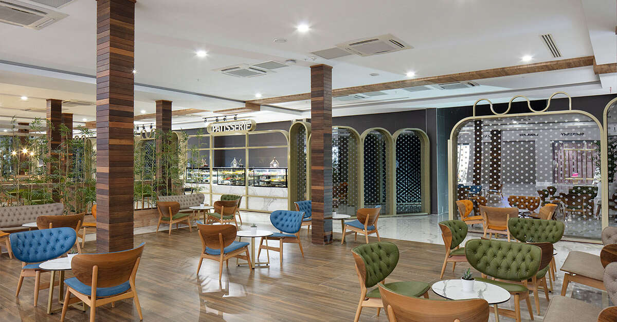 Een foto van het interieur van Nirvana Cosmopolitan