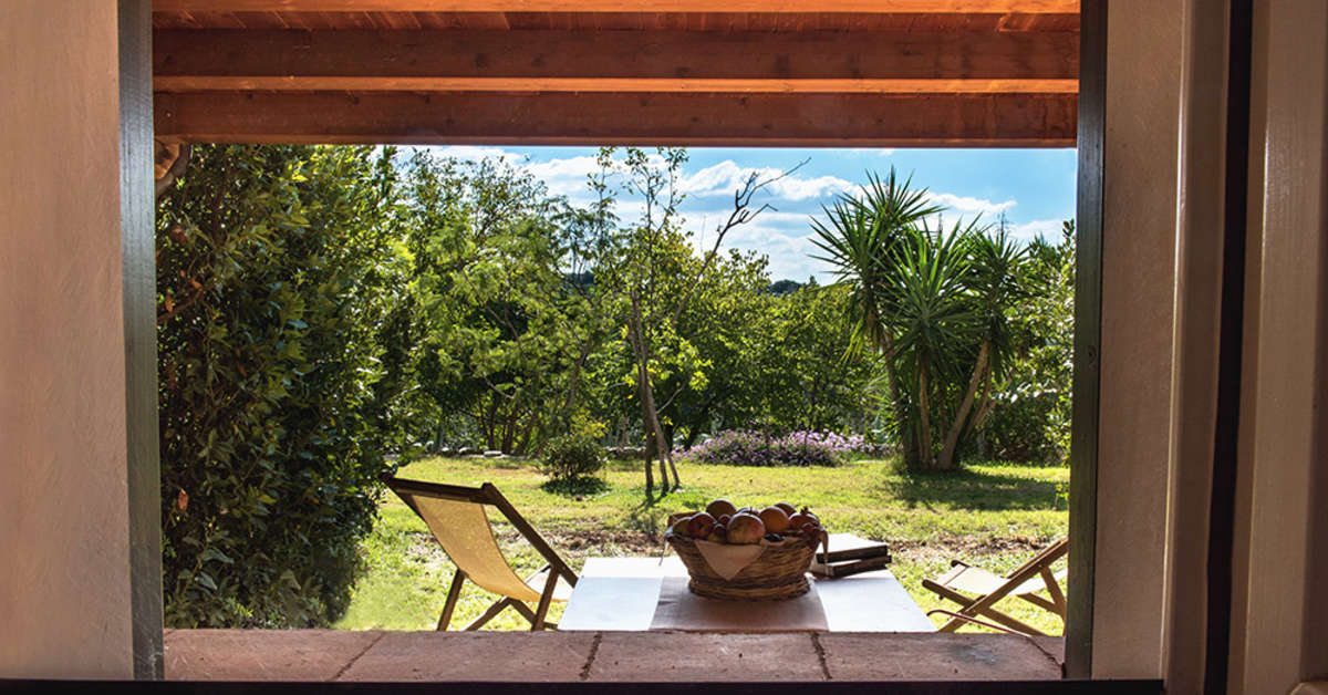 Een foto van het terras bij Relais Parco Cavalonga