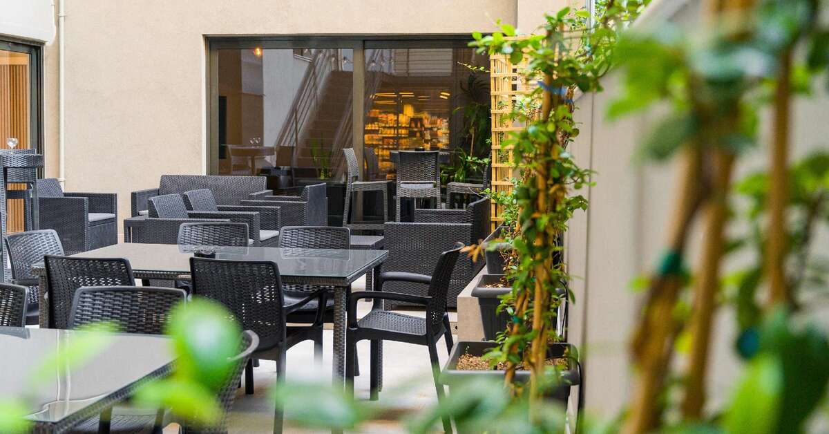 Een foto van het terras bij Athens Panorama Project