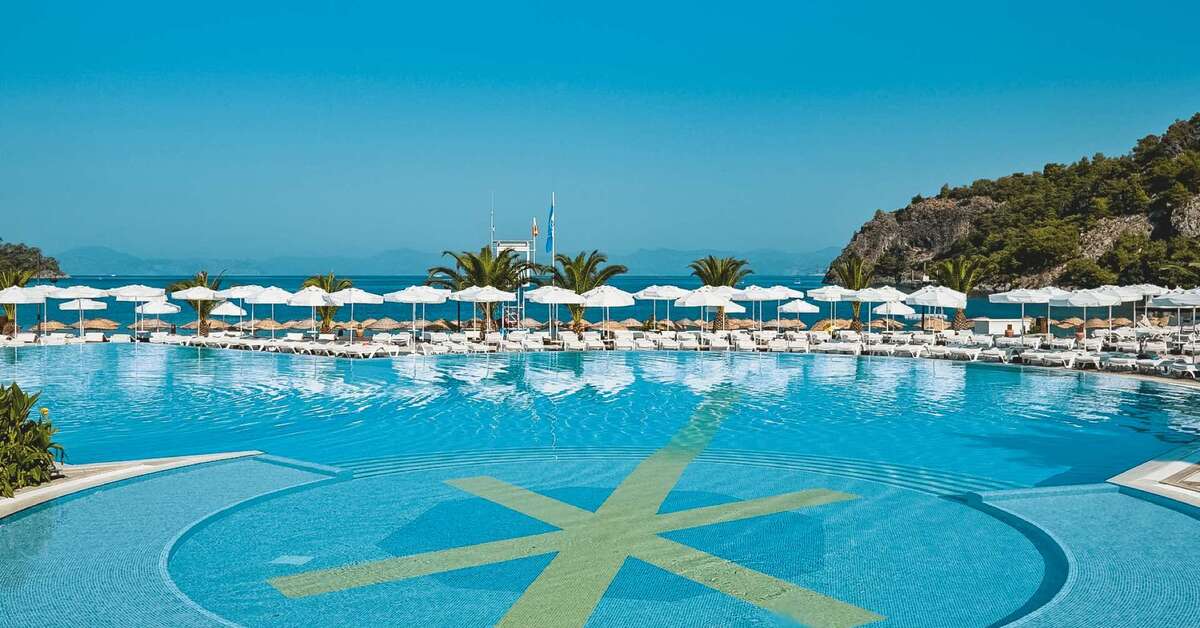 Een foto van het zwembad bij Hillside Beach Club