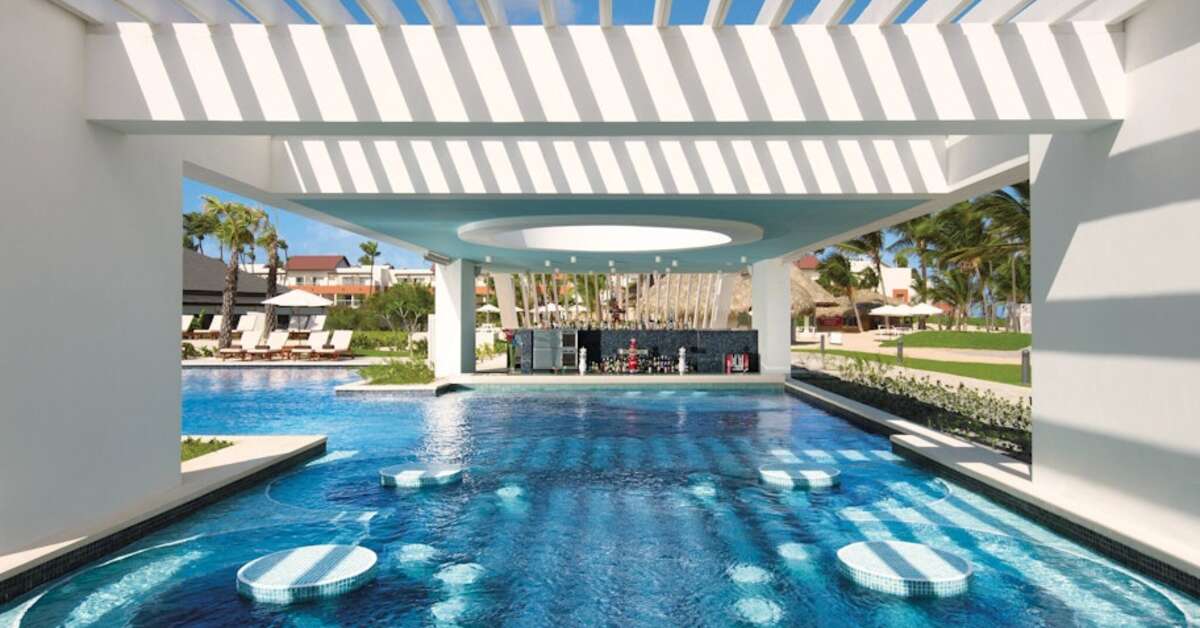 Een foto van het zwembad bij Dreams Onyx Resort & Spa