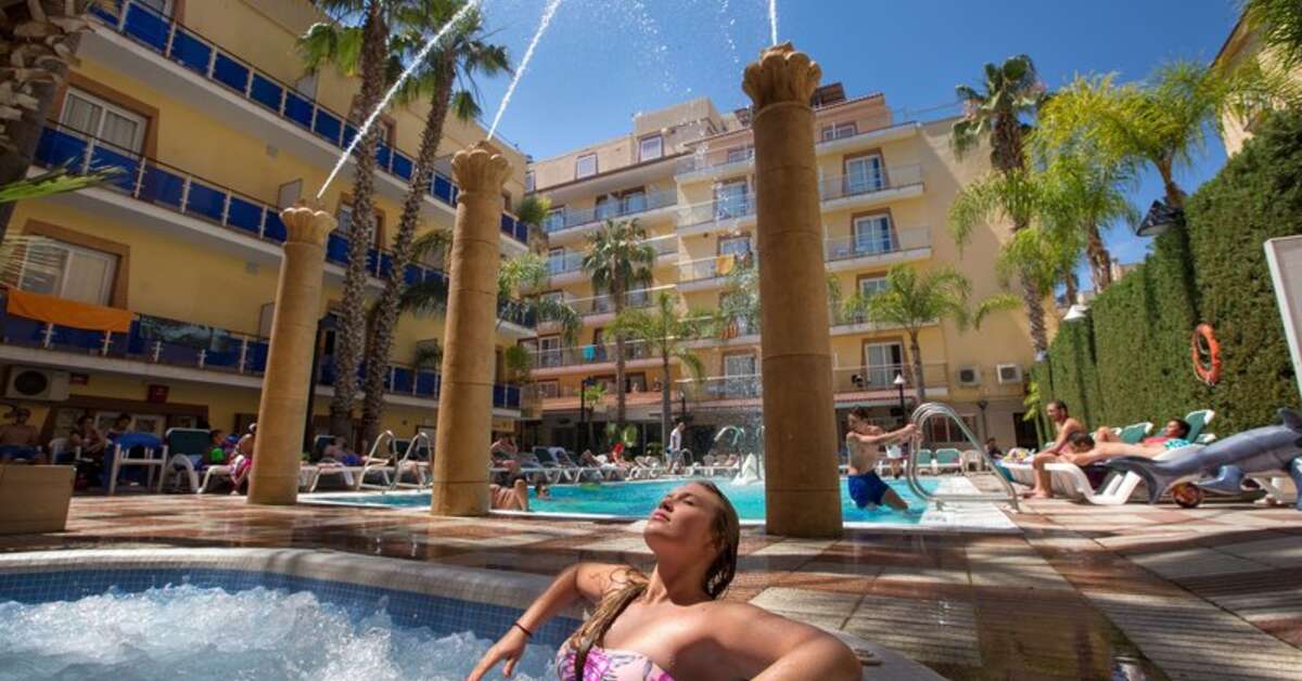 Een foto van het zwembad bij Hotel Cleopatra Spa