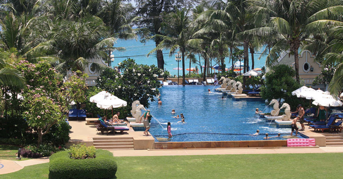 Een foto van het zwembad bij Phuket Graceland Resort & Spa