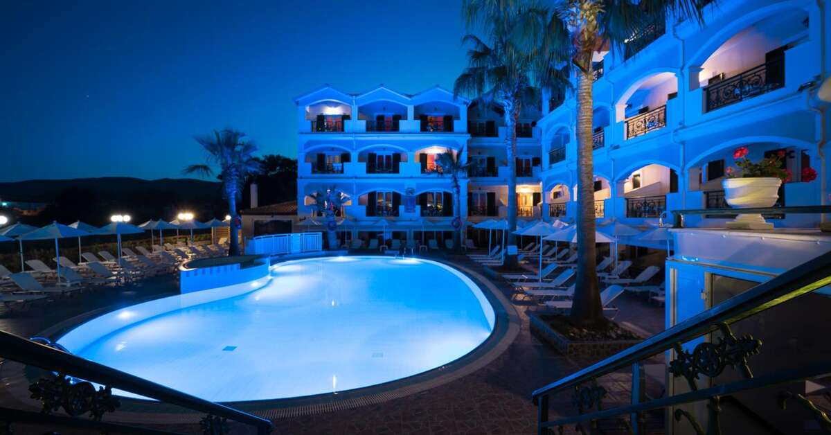 Een foto van het zwembad bij Zante Atlantis Hotel