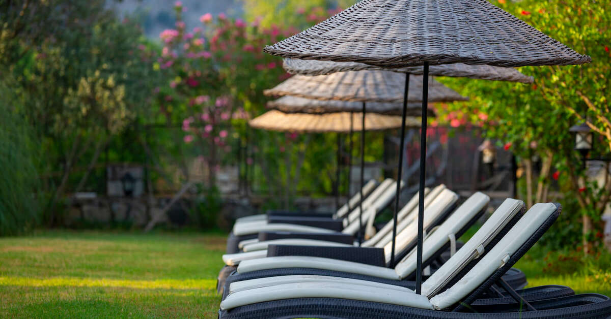 Een foto van het terras bij Dalyan Resort Hotel