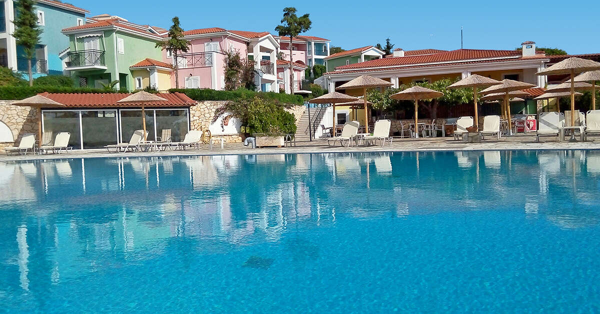 Een foto van het zwembad bij Porto Skala Hotel