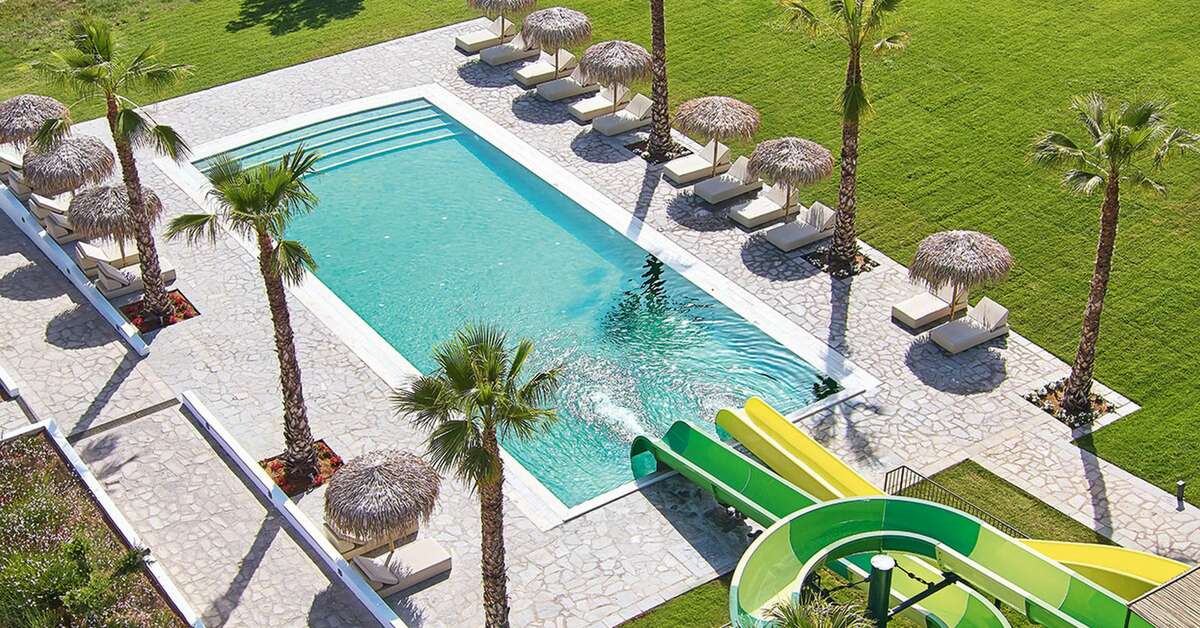 Een foto van het zwembad bij Grecotel Casa Marron