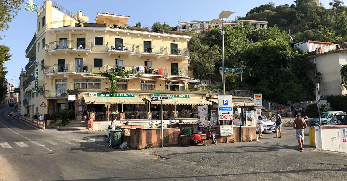 Een foto van de buitenkant van Hotel Villa Bianca Resort