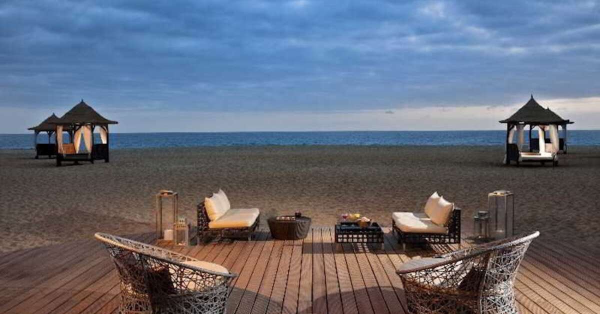 Een foto van het terras bij Melia Tortuga Beach