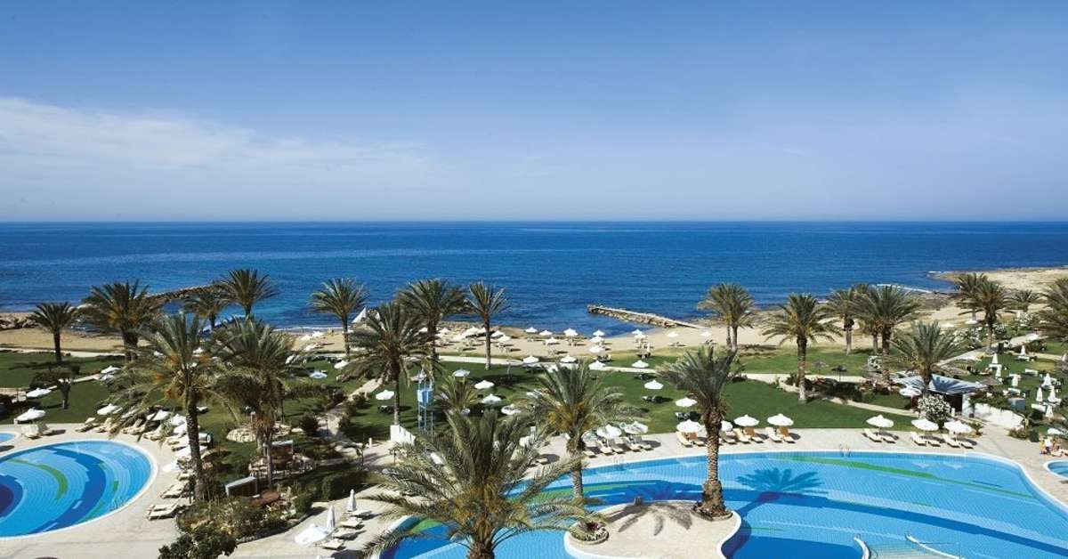 Een foto van een overzicht van Constantinou Bros Athena Beach Hotel