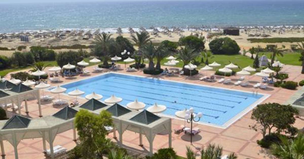 Ein Foto vom Pool im Vincci Marillia
