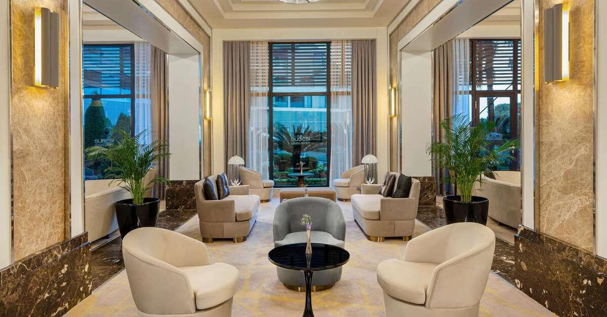 Een foto van het interieur van Susesi Luxury Resort
