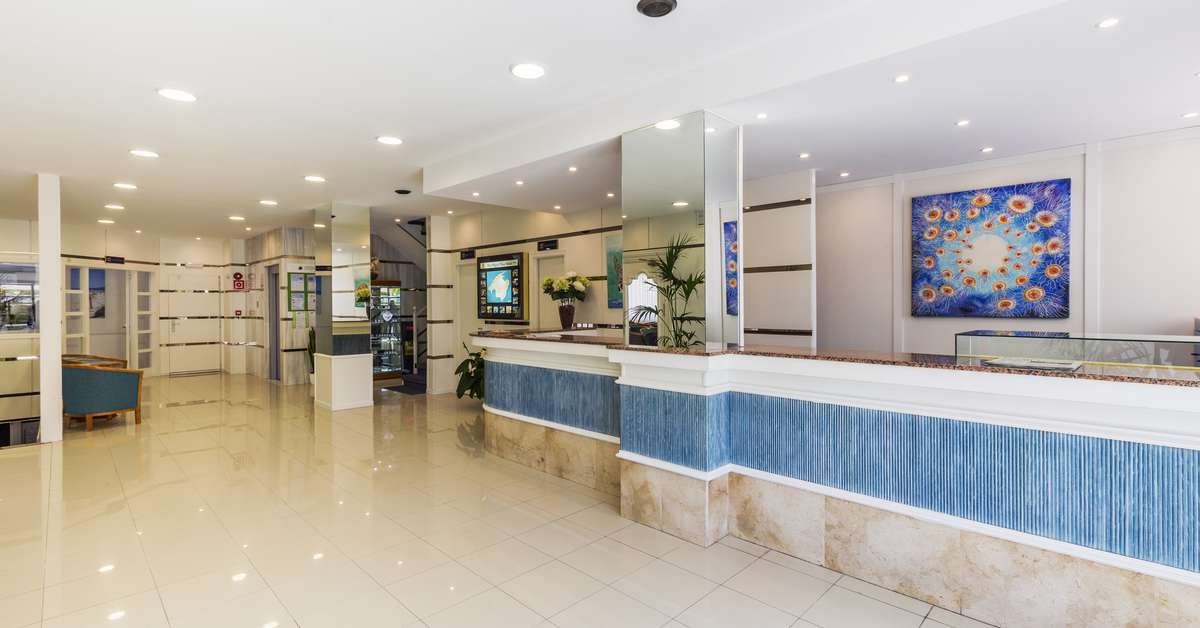 Een foto van de buitenkant van Don Miguel Playa Hotel