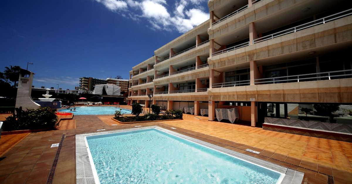 Een foto van het zwembad bij Appartementen Montemar