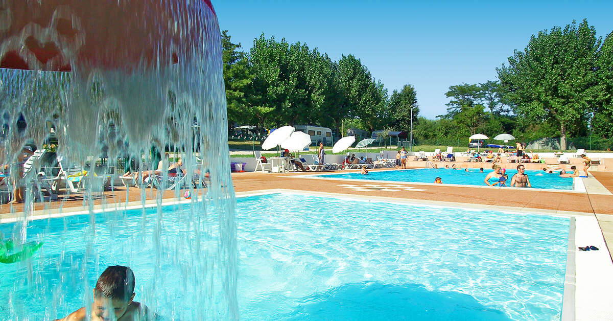 Een foto van het zwembad bij Camping Fontanelle