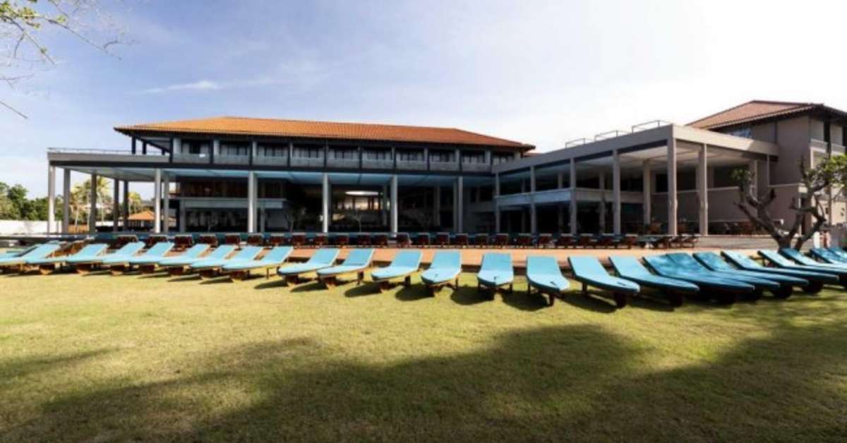 Een foto van het terras bij Cinnamon Bey