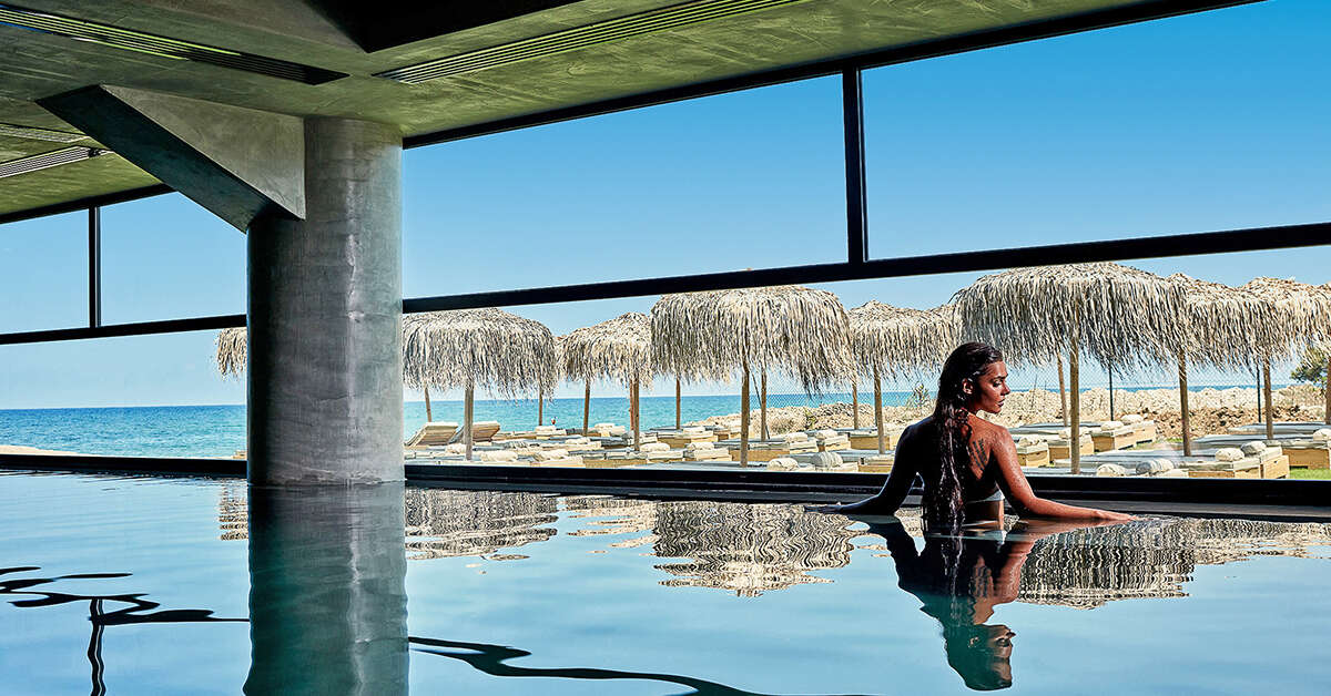 Een foto van het zwembad bij Kimpton La Mer Resort & Spa