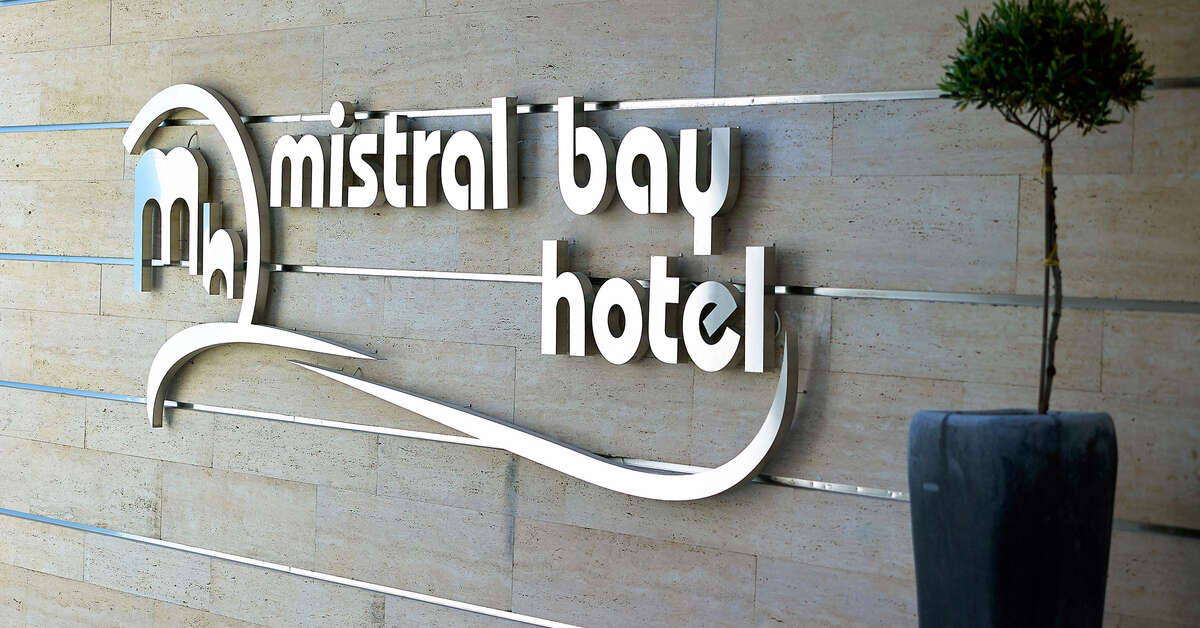 Een foto van de buitenkant van Mistral Bay