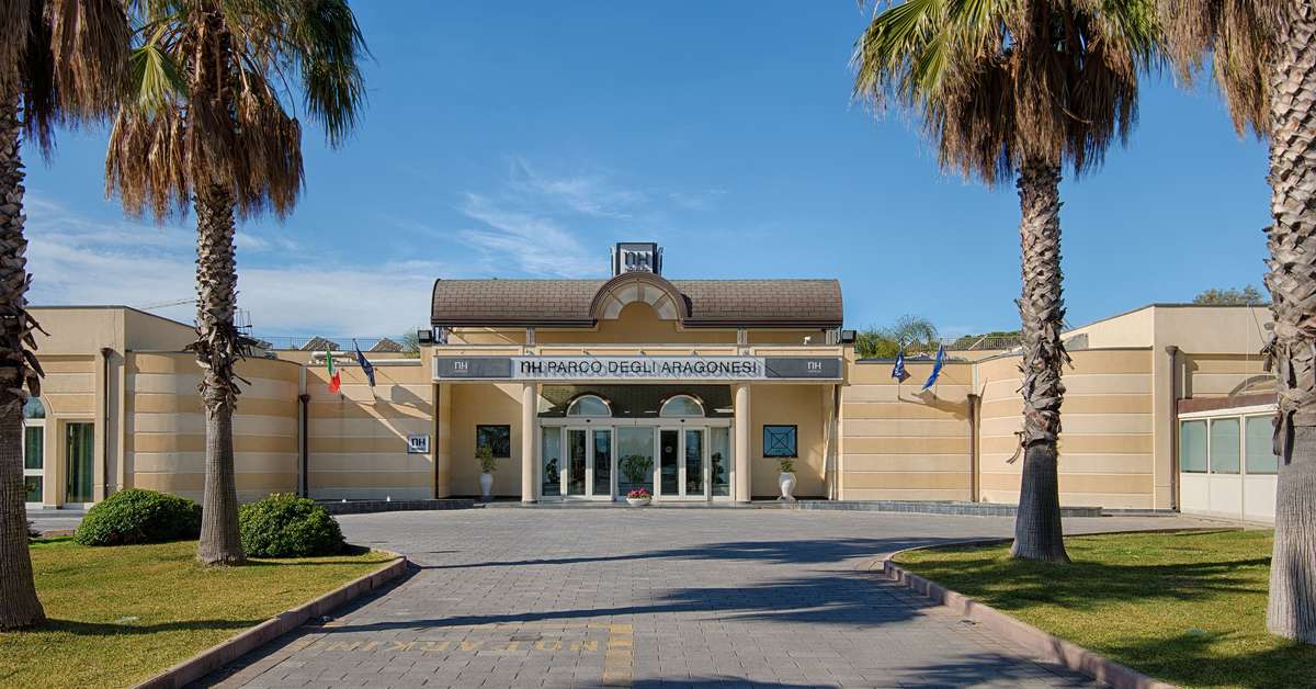 Een foto van de buitenkant van NH Catania Parco degli Aragonesi