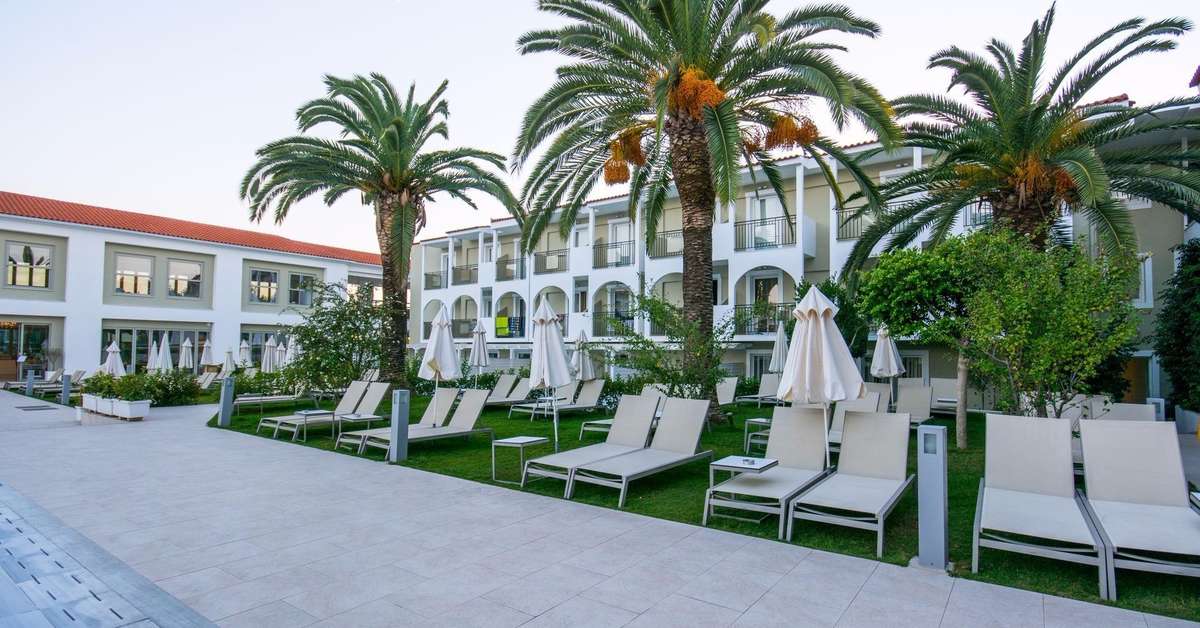 Een foto van het terras bij Zante Park Resort & Spa