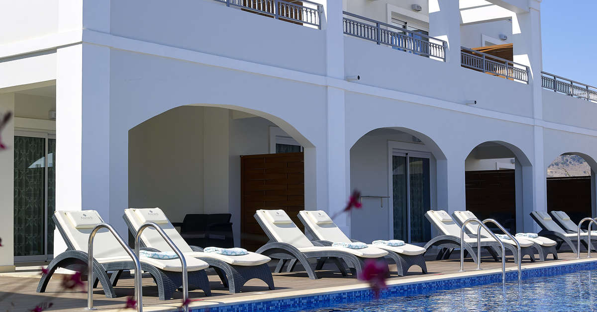 Een foto van het zwembad bij Anemos Luxury Grand Resort
