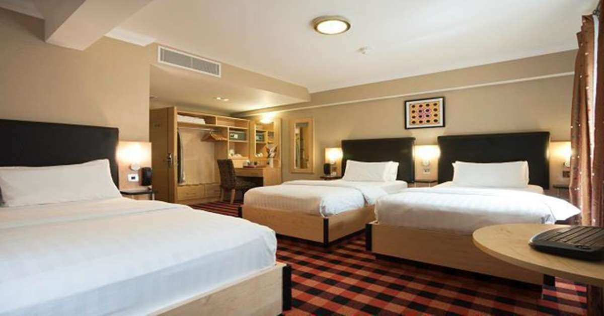 Een foto van The Academy Plaza Hotel