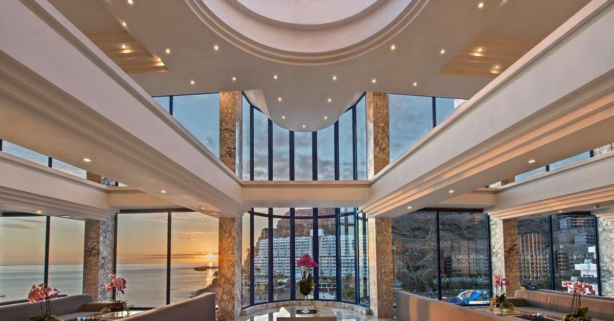 Een foto van het interieur van TUI Blue Suite Princess