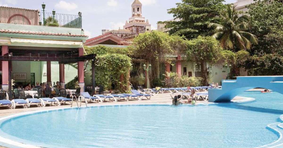 Ein Foto Mercure Sevilla Havane