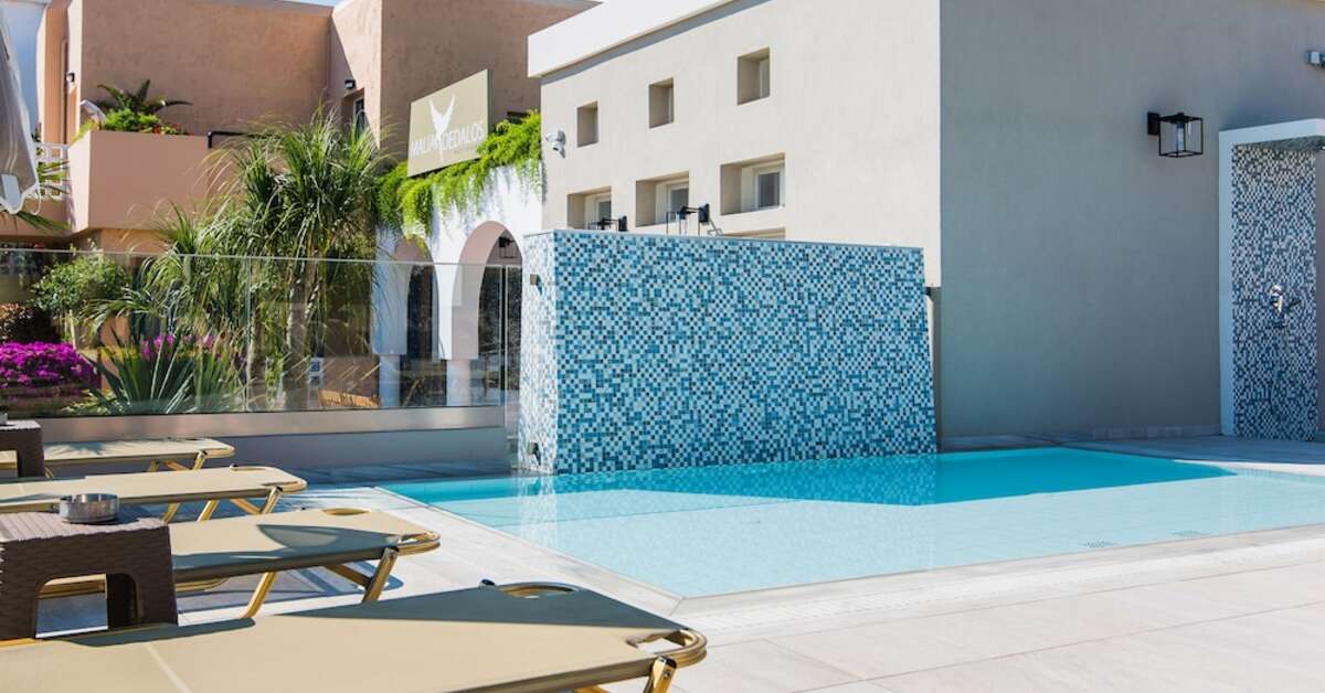 Een foto van het zwembad bij Dedalos Hotel