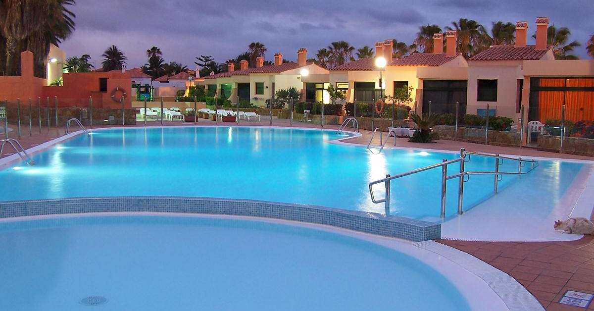 Een foto van het zwembad bij Bungalows Castillo Playa