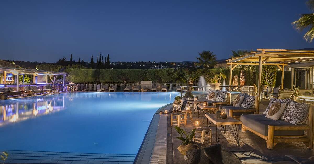 Een foto van het zwembad bij Avithos Resort