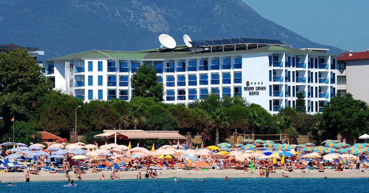 Ein Foto von der Außenansicht des Grand Zaman Beach