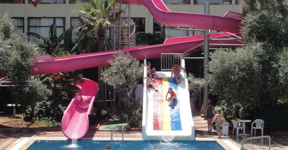 Een foto van het zwembad bij Gölmar Beach Hotel