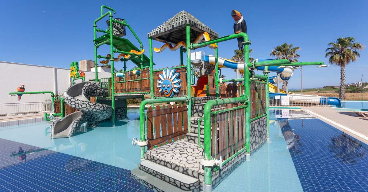 Een foto van het zwembad bij Karya Family Resort