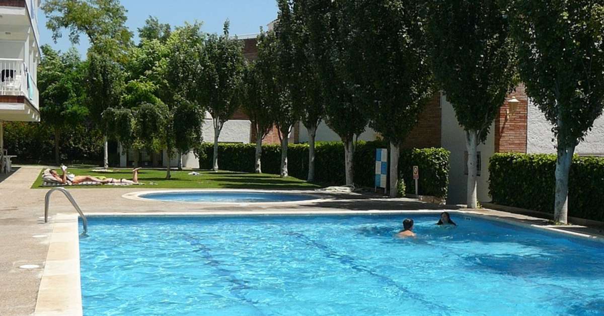 Een foto van het zwembad bij Sunway Amapola Appartementen
