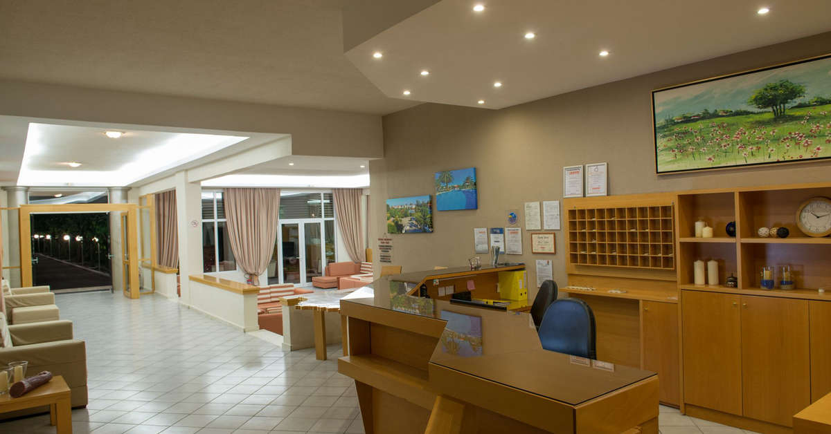 Een foto van het interieur van Aethria Hotel