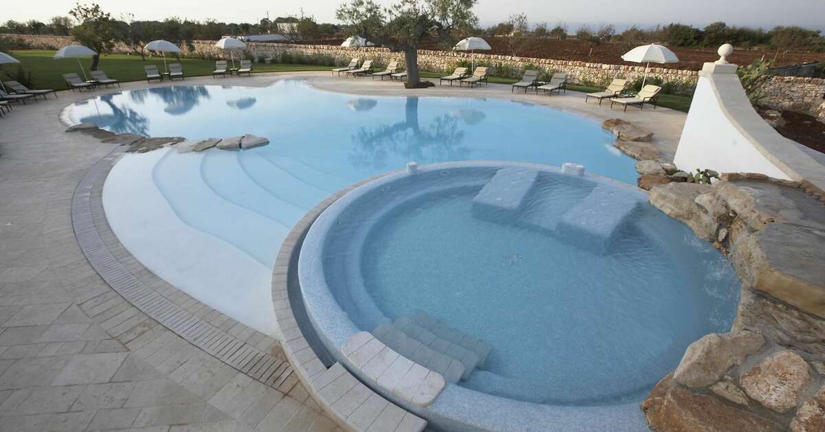 Een foto van het zwembad bij Borgobianco Resort & Spa