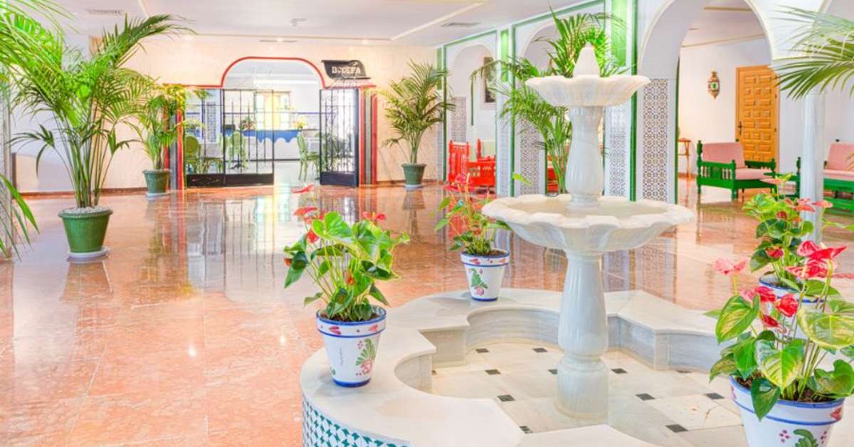 Een foto van het interieur van Globales Pueblo Andaluz