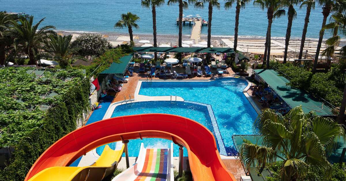 Een foto van het zwembad bij Galeri Resort Hotel